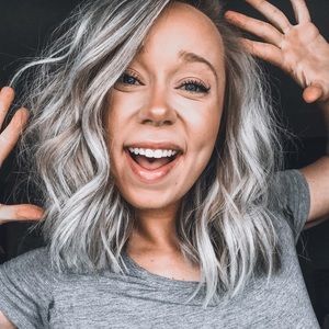 Meet your Posher, Courtney